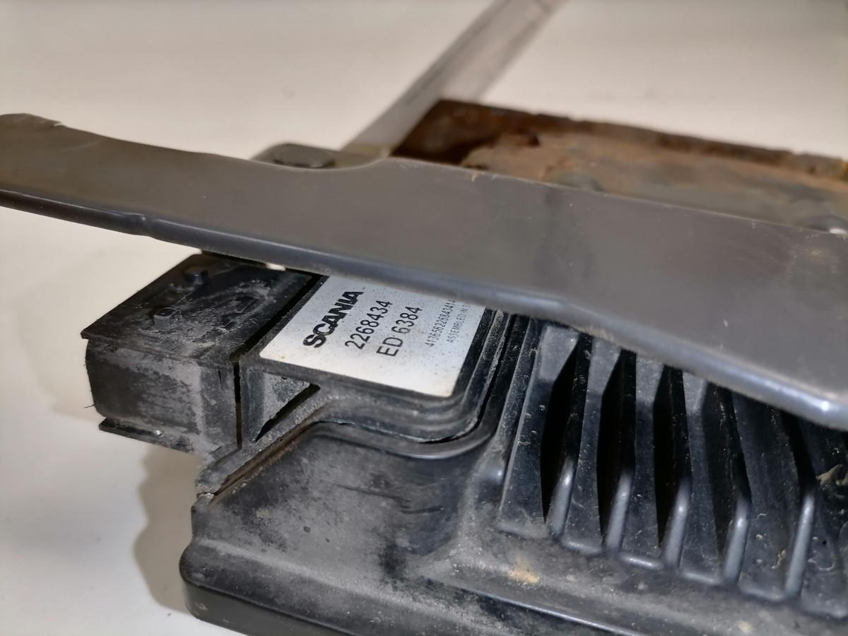 Scania Juhtplokk, püsikiirus 2268434 - ECU 트럭 용 : 사진 4 Scania Juhtplokk, püsikiirus 2268434 - ECU 트럭 용 : 사진 4