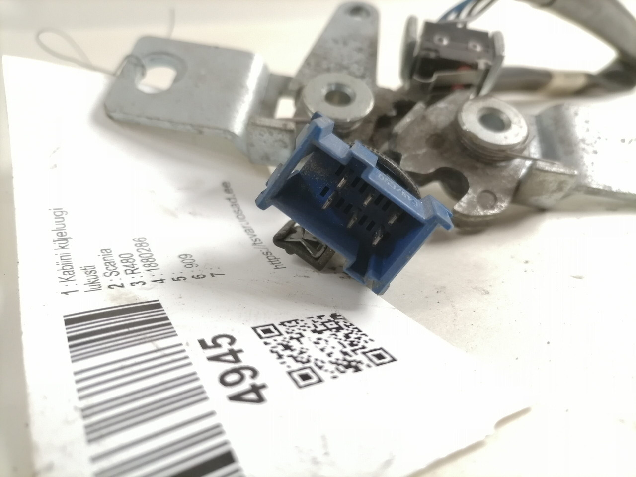 Scania Kabiini küljeluugi lukusti 1880286 - 범용 부품 트럭 용 : 사진 2 Scania Kabiini küljeluugi lukusti 1880286 - 범용 부품 트럭 용 : 사진 2