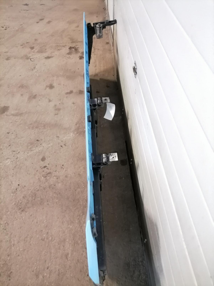 Scania Kabiini tuulesuunaja, parem külg 2978956 - 공기역학/ 스포일러 트럭 용 : 사진 2 Scania Kabiini tuulesuunaja, parem külg 2978956 - 공기역학/ 스포일러 트럭 용 : 사진 2