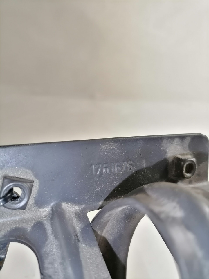 Scania Küljeluugi hing 1761676 - 범용 부품 트럭 용 : 사진 3 Scania Küljeluugi hing 1761676 - 범용 부품 트럭 용 : 사진 3