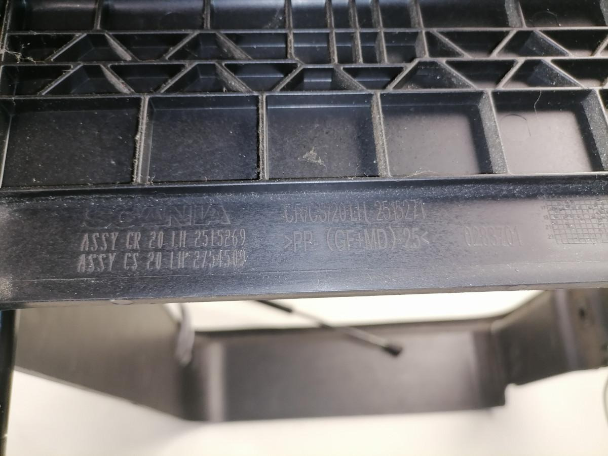 Scania Küljeluugi plastraam 2515269 - 범용 부품 트럭 용 : 사진 2 Scania Küljeluugi plastraam 2515269 - 범용 부품 트럭 용 : 사진 2