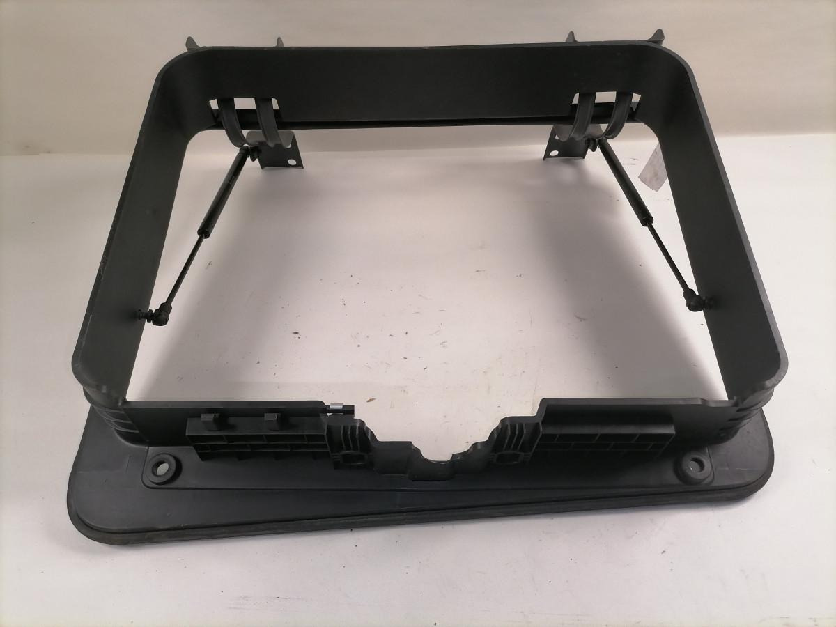 Scania Küljeluugi plastraam 2515270 - 범용 부품 트럭 용 : 사진 3 Scania Küljeluugi plastraam 2515270 - 범용 부품 트럭 용 : 사진 3