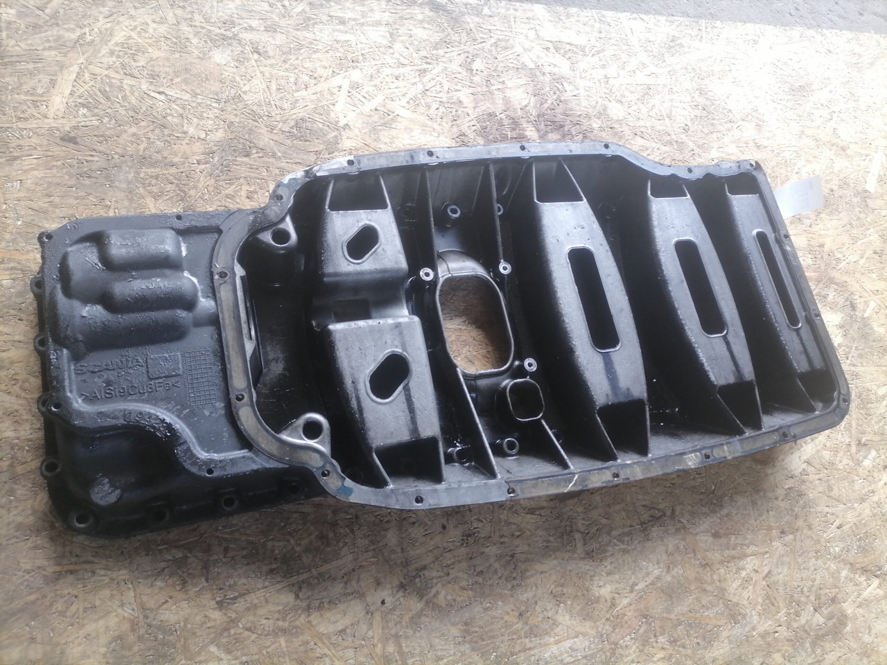 Scania Ladder frame 1942851 - 오일 팬 트럭 용 : 사진 2 Scania Ladder frame 1942851 - 오일 팬 트럭 용 : 사진 2