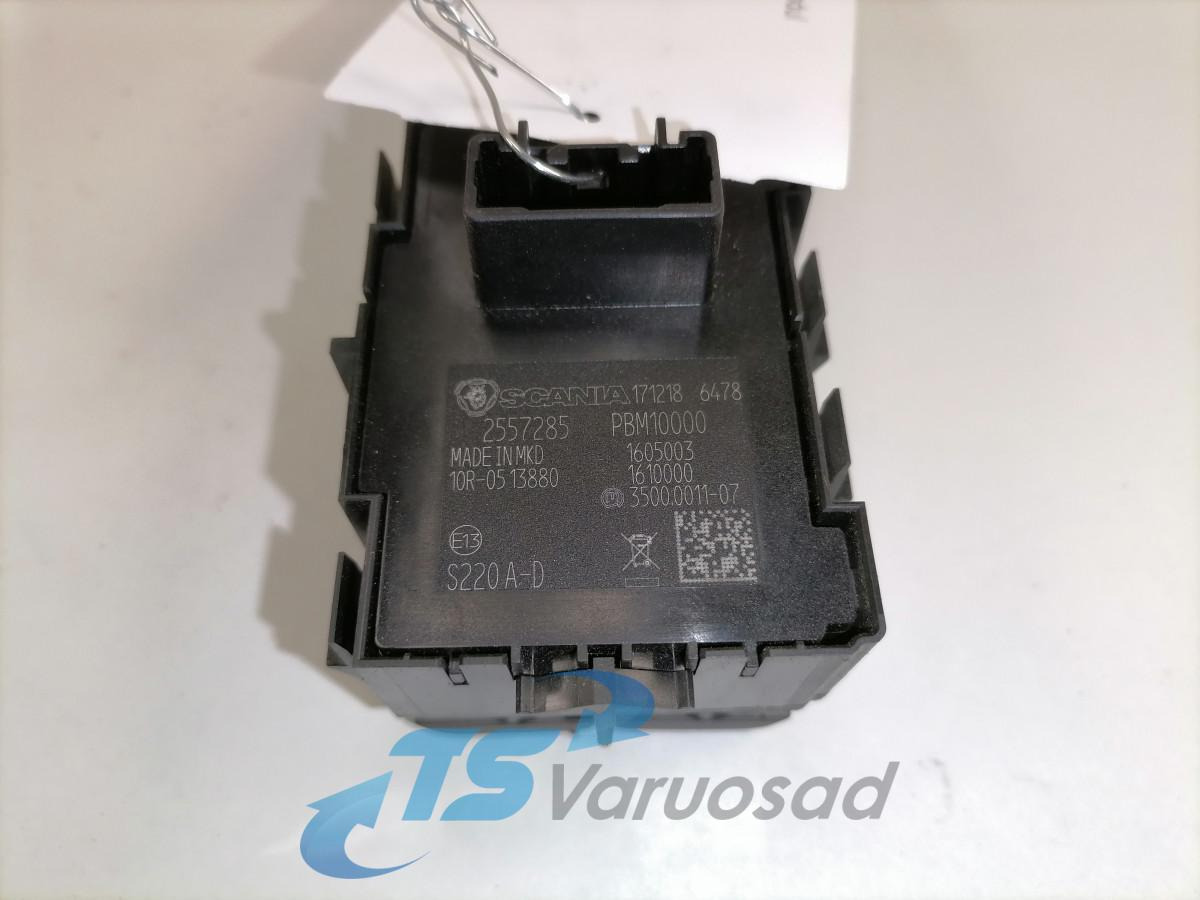 Scania Lülitite moodul 2557285 - 운전실 트럭 용 : 사진 4 Scania Lülitite moodul 2557285 - 운전실 트럭 용 : 사진 4