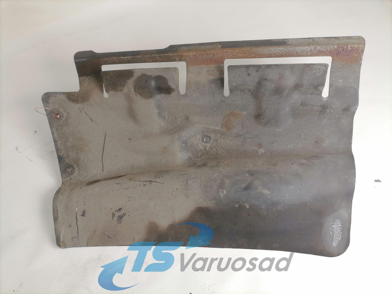 Scania Mudguard 1482415 - 범용 부품 트럭 용 : 사진 3 Scania Mudguard 1482415 - 범용 부품 트럭 용 : 사진 3