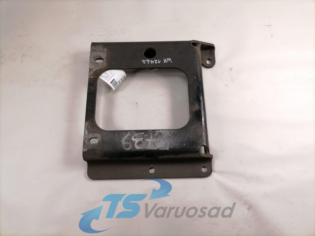 Scania Muffler carrier 81155025223 - 머플러 트럭 용 : 사진 1 Scania Muffler carrier 81155025223 - 머플러 트럭 용 : 사진 1