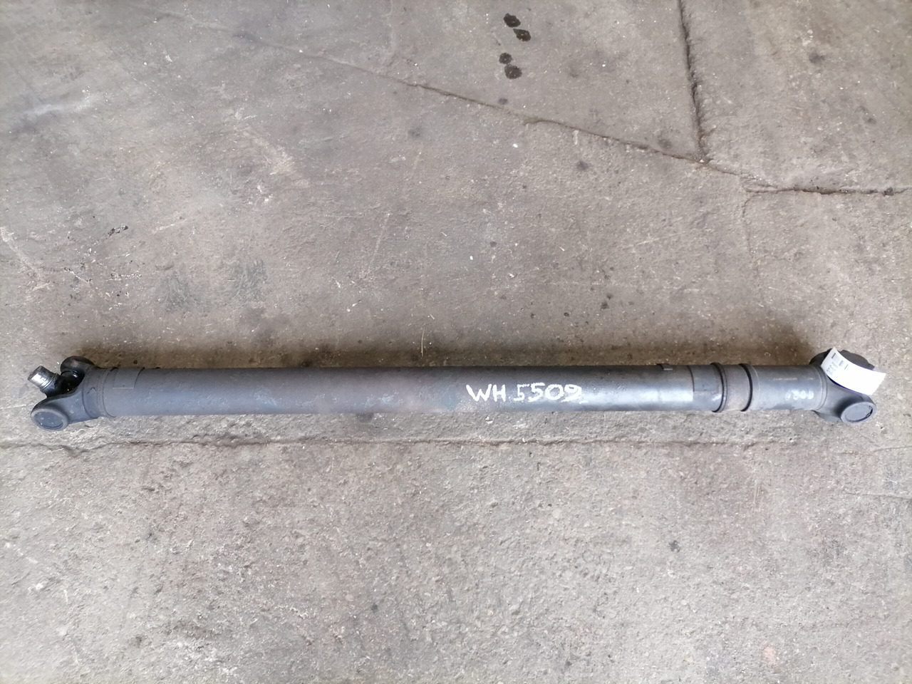 Scania Propeller shaft 1758616 - 프로펠러 샤프트 트럭 용 : 사진 2 Scania Propeller shaft 1758616 - 프로펠러 샤프트 트럭 용 : 사진 2