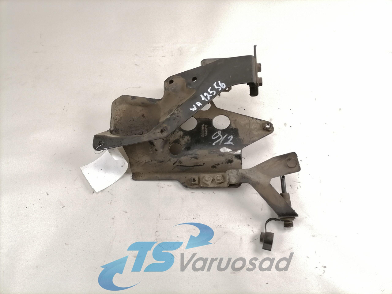 Scania Roolisüsteemi õlimahuti kandur 1446713 - 스티어링 호스 트럭 용 : 사진 1 Scania Roolisüsteemi õlimahuti kandur 1446713 - 스티어링 호스 트럭 용 : 사진 1