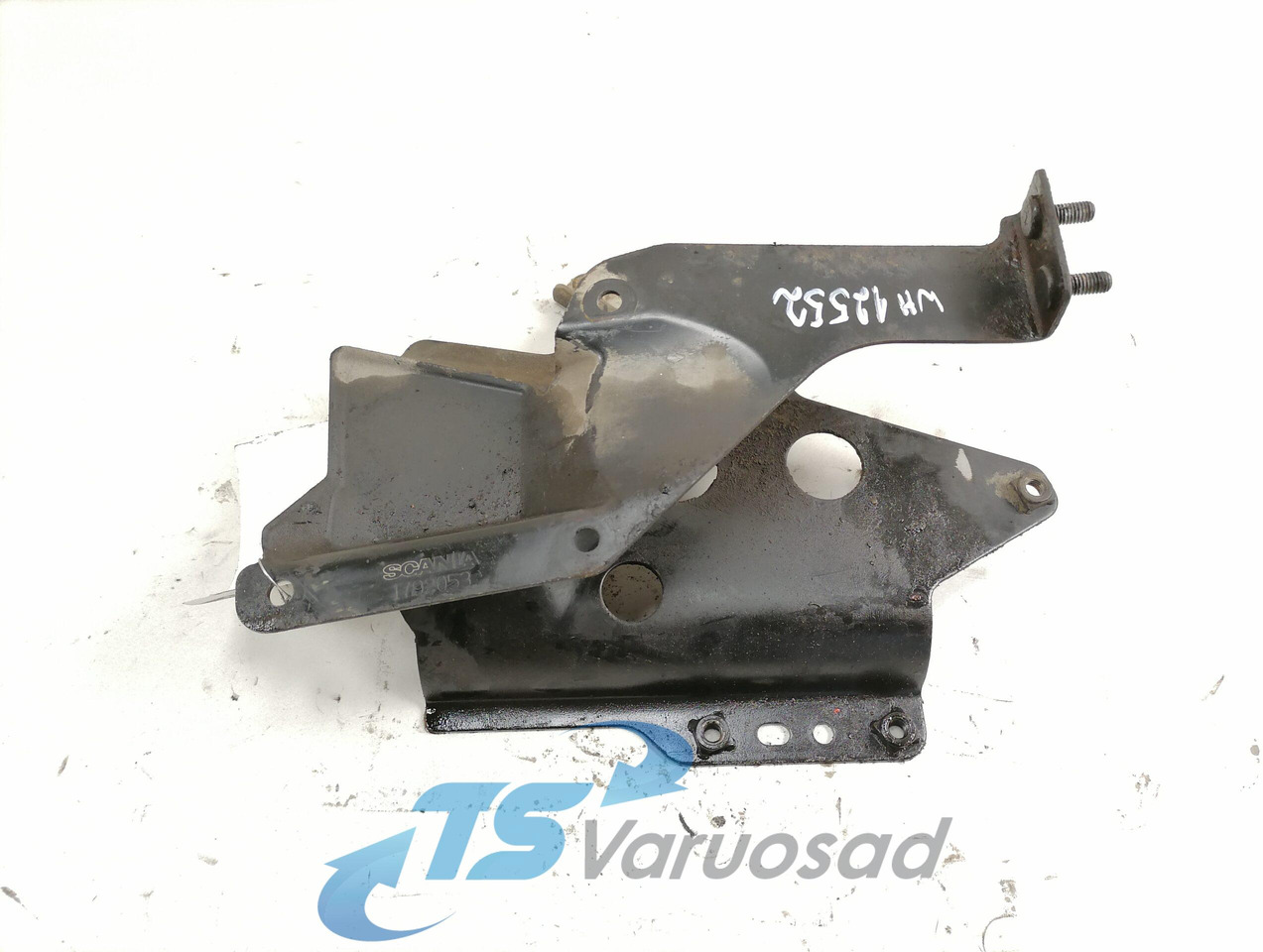 Scania Roolisüsteemi õlimahuti kandur 1792053 - 스티어링 호스 트럭 용 : 사진 1 Scania Roolisüsteemi õlimahuti kandur 1792053 - 스티어링 호스 트럭 용 : 사진 1