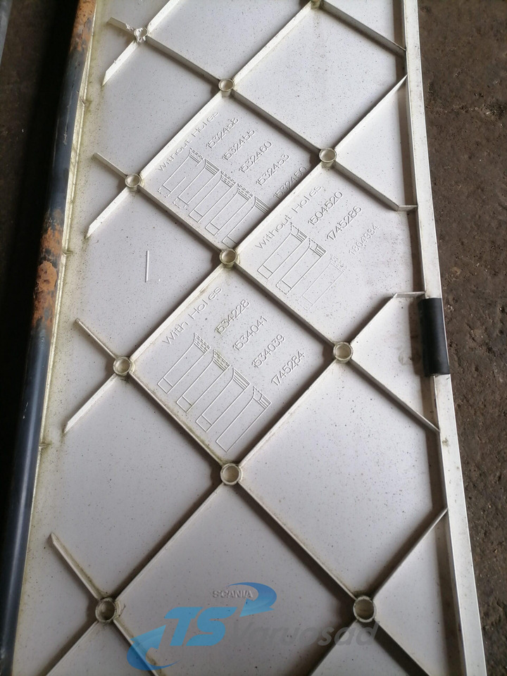 Scania Scania kabiini tuulesuunaja, vasak külg 1532460 - 공기역학/ 스포일러 트럭 용 : 사진 5 Scania Scania kabiini tuulesuunaja, vasak külg 1532460 - 공기역학/ 스포일러 트럭 용 : 사진 5