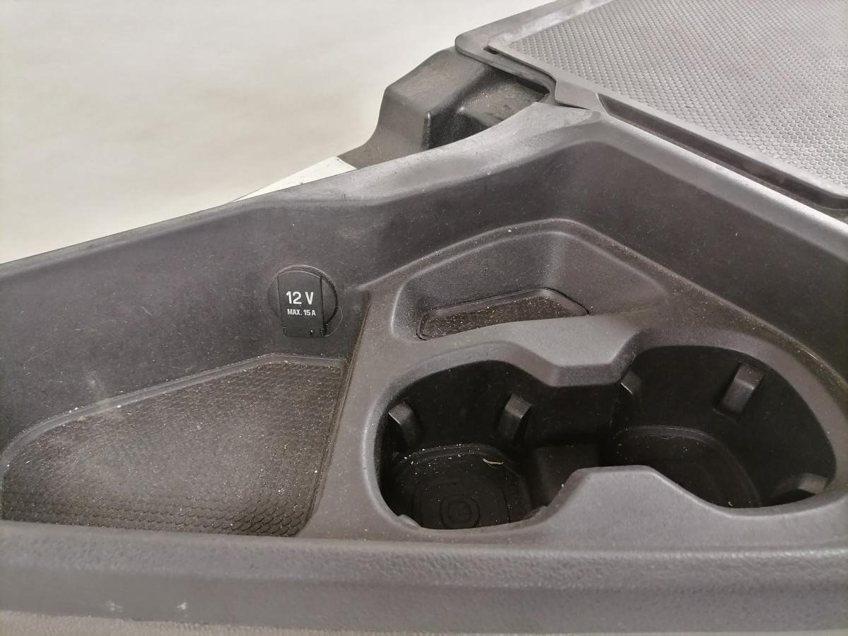 Scania Tool box 2901429 - 범용 부품 트럭 용 : 사진 3 Scania Tool box 2901429 - 범용 부품 트럭 용 : 사진 3