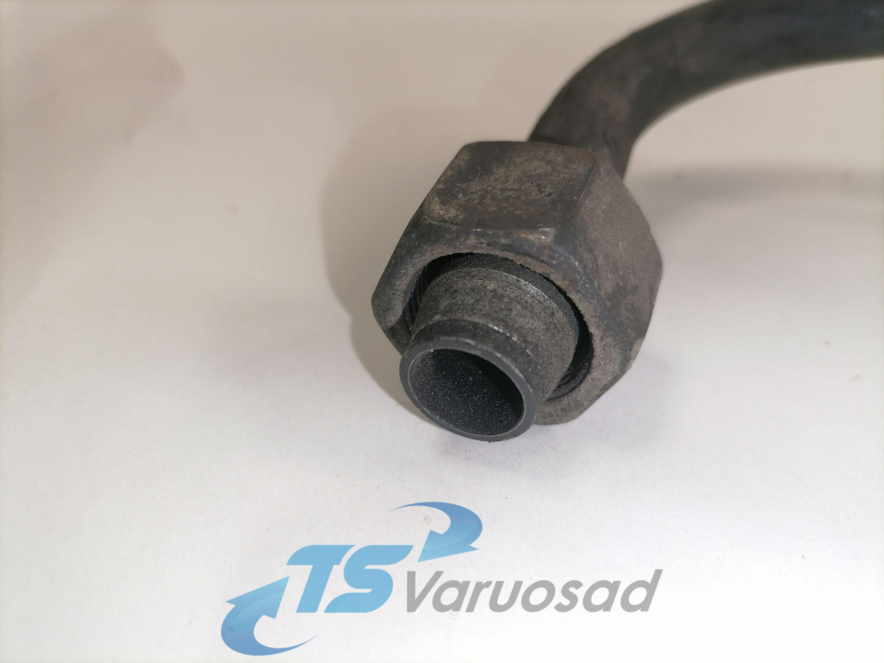 Scania Transmission oil pipe 1443791 - 기어박스 및 부품 트럭 용 : 사진 2 Scania Transmission oil pipe 1443791 - 기어박스 및 부품 트럭 용 : 사진 2