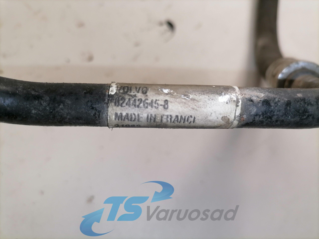 Volvo A/C pipe 82442645 - 난방/ 환기 트럭 용 : 사진 4 Volvo A/C pipe 82442645 - 난방/ 환기 트럭 용 : 사진 4