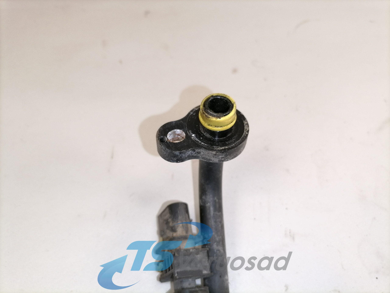 Volvo A/C pipe 84180959 - 난방/ 환기 트럭 용 : 사진 3 Volvo A/C pipe 84180959 - 난방/ 환기 트럭 용 : 사진 3
