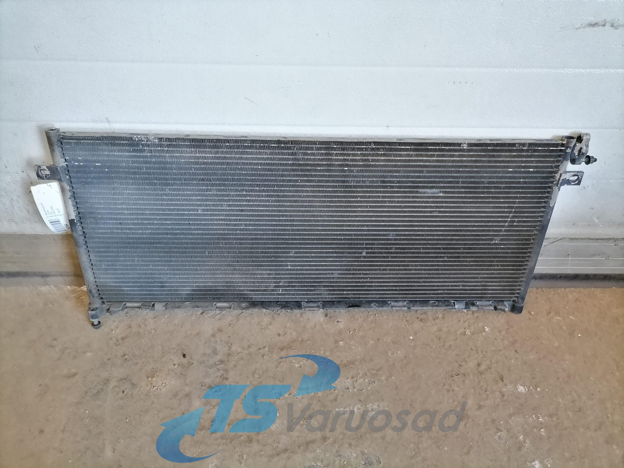 Volvo A/C radiator 22212982 - 난방/ 환기 트럭 용 : 사진 2 Volvo A/C radiator 22212982 - 난방/ 환기 트럭 용 : 사진 2