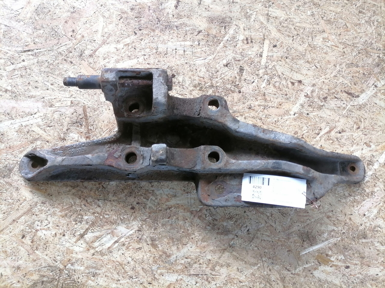 Volvo Air suspension bracket 20428752 - 차축 및 부품 트럭 용 : 사진 1 Volvo Air suspension bracket 20428752 - 차축 및 부품 트럭 용 : 사진 1