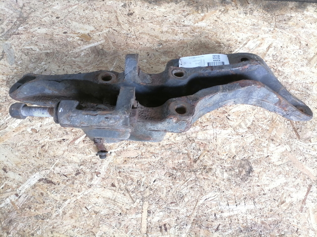 Volvo Air suspension bracket 20428753 - 차축 및 부품 트럭 용 : 사진 4 Volvo Air suspension bracket 20428753 - 차축 및 부품 트럭 용 : 사진 4