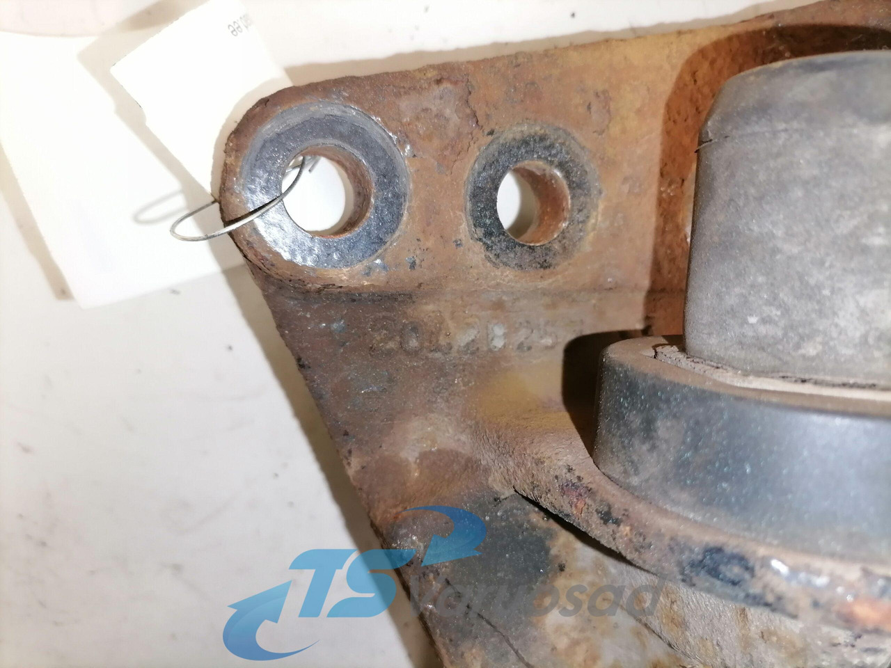 Volvo Bracket 20428257 - 프레임/ 시 트럭 용 : 사진 2 Volvo Bracket 20428257 - 프레임/ 시 트럭 용 : 사진 2