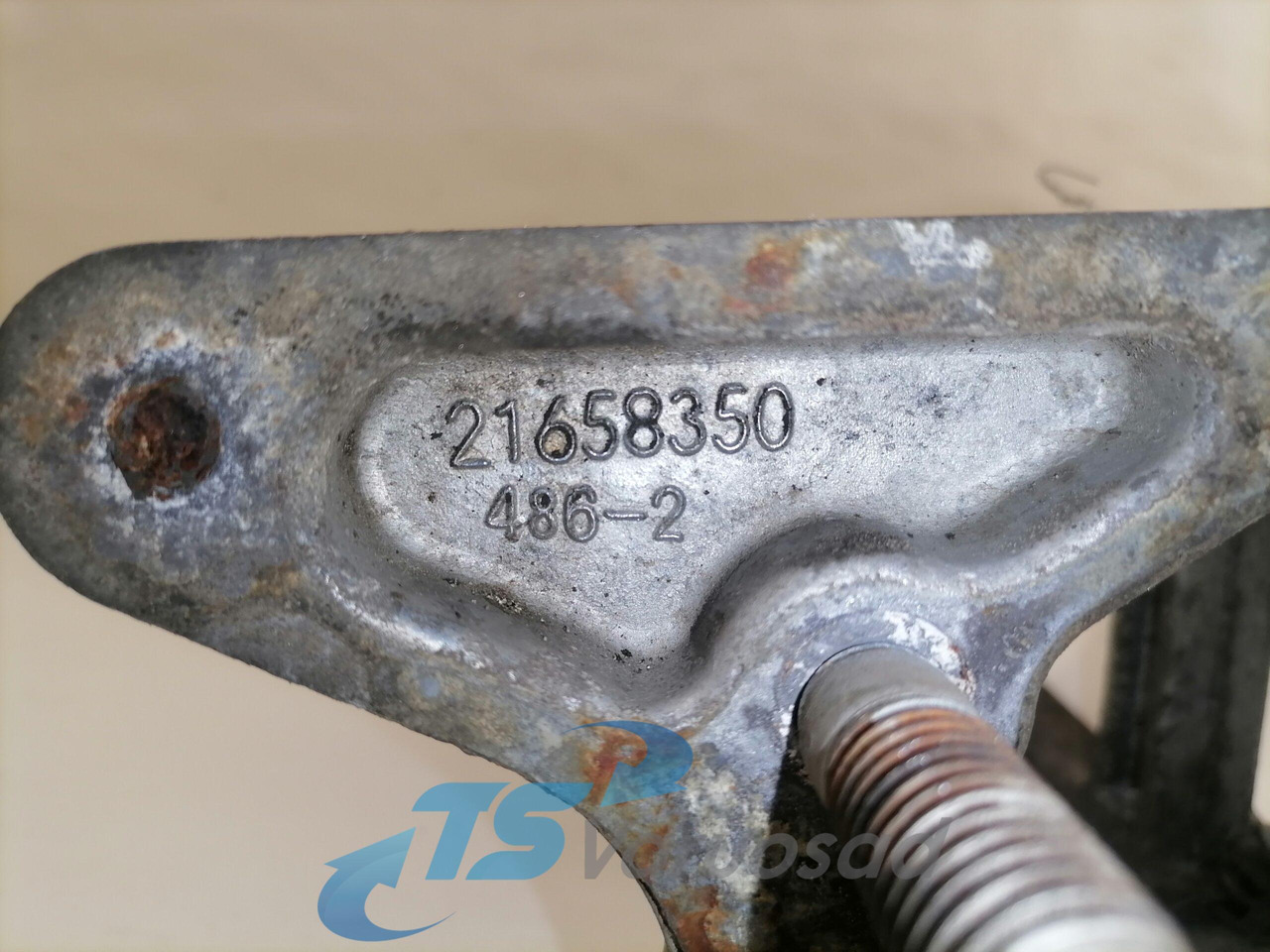 Volvo Bracket 21658350 - 프레임/ 시 트럭 용 : 사진 3 Volvo Bracket 21658350 - 프레임/ 시 트럭 용 : 사진 3