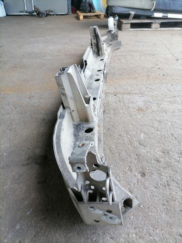 Volvo Bumper 82907355 - 범퍼 트럭 용 : 사진 2 Volvo Bumper 82907355 - 범퍼 트럭 용 : 사진 2