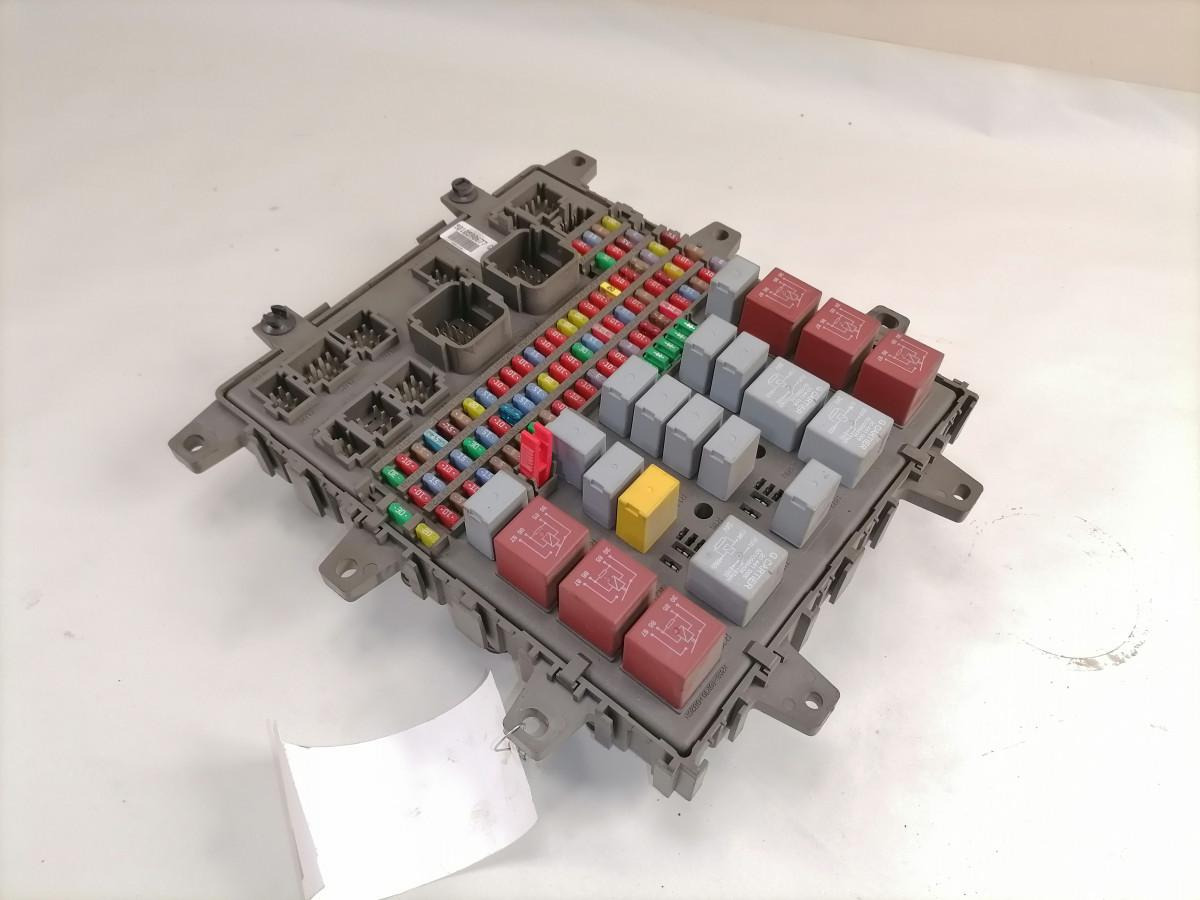 Volvo Central electric unit 5010590677 - 퓨즈 트럭 용 : 사진 2 Volvo Central electric unit 5010590677 - 퓨즈 트럭 용 : 사진 2
