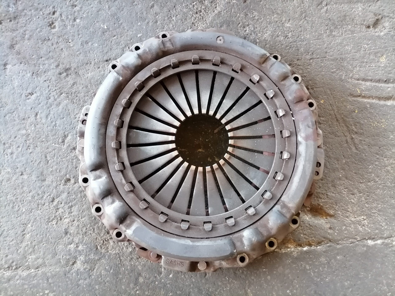 Volvo Clutch cover 20806454 - 클러치 및 부품 트럭 용 : 사진 3 Volvo Clutch cover 20806454 - 클러치 및 부품 트럭 용 : 사진 3