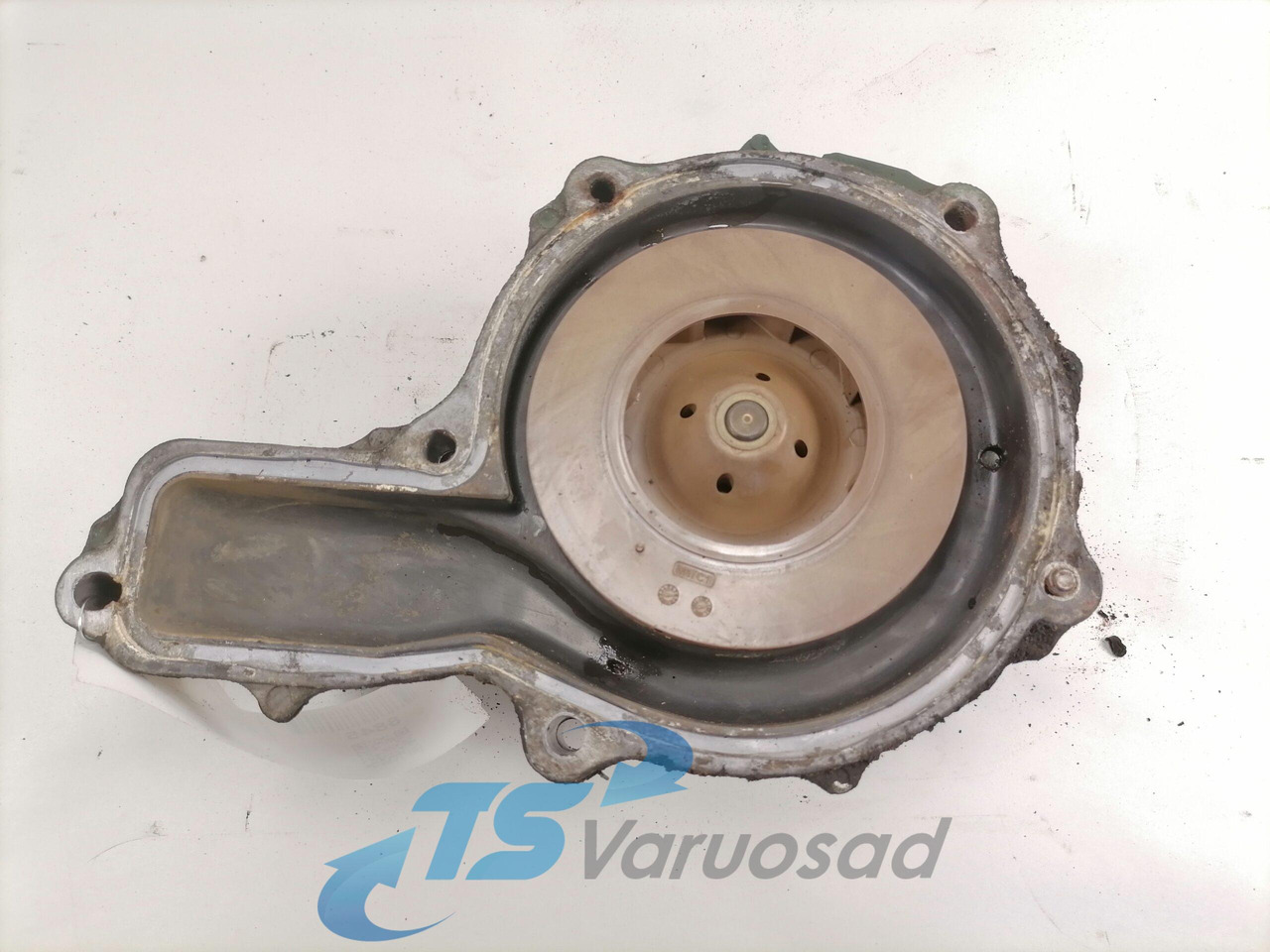 Volvo Cooling pump 20744939 - 냉각수 펌프 트럭 용 : 사진 4 Volvo Cooling pump 20744939 - 냉각수 펌프 트럭 용 : 사진 4