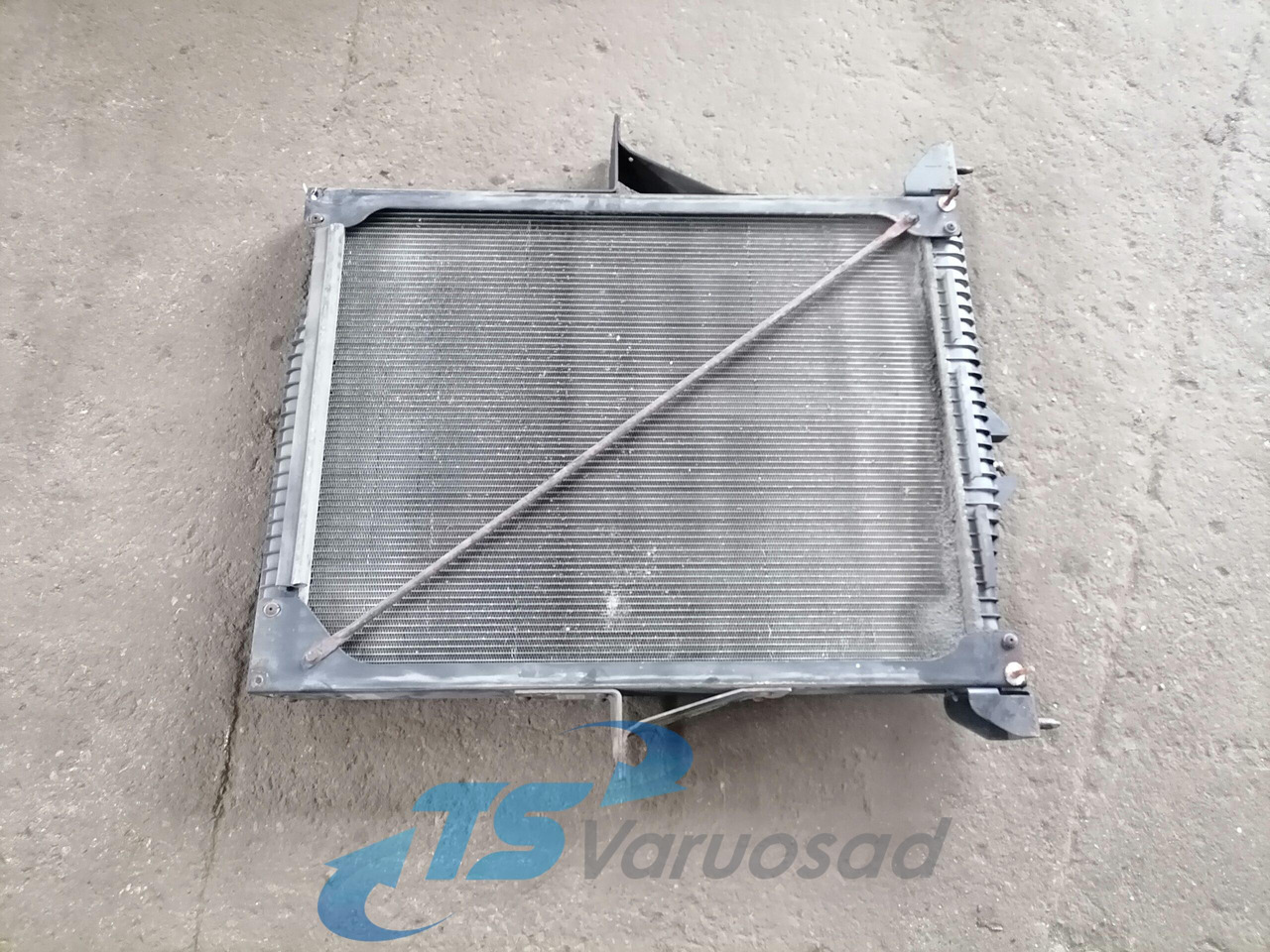 Volvo Cooling radiator 20936055 - 라디에이터 트럭 용 : 사진 3 Volvo Cooling radiator 20936055 - 라디에이터 트럭 용 : 사진 3