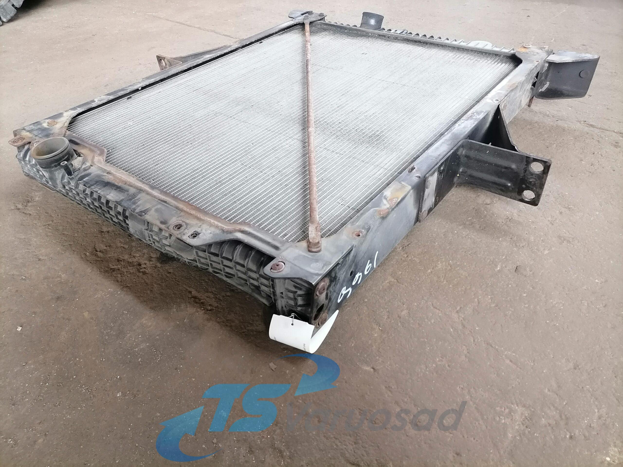 Volvo Cooling radiator 20936055 - 라디에이터 트럭 용 : 사진 2 Volvo Cooling radiator 20936055 - 라디에이터 트럭 용 : 사진 2