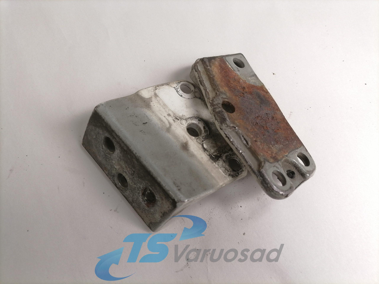 Volvo Door hinge 20372038 - 도어 및 부품 트럭 용 : 사진 4 Volvo Door hinge 20372038 - 도어 및 부품 트럭 용 : 사진 4