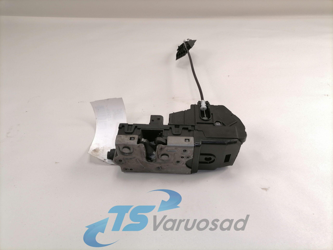 Volvo Door lock 84012032 - 도어 및 부품 트럭 용 : 사진 1 Volvo Door lock 84012032 - 도어 및 부품 트럭 용 : 사진 1