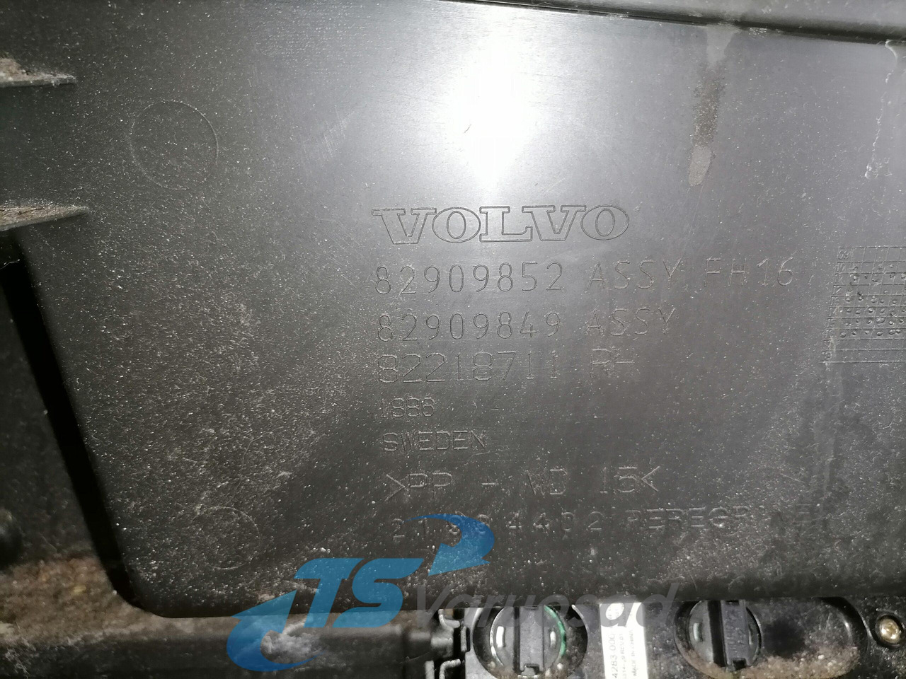 Volvo Door trim panel 21934402 - 도어 및 부품 트럭 용 : 사진 2 Volvo Door trim panel 21934402 - 도어 및 부품 트럭 용 : 사진 2