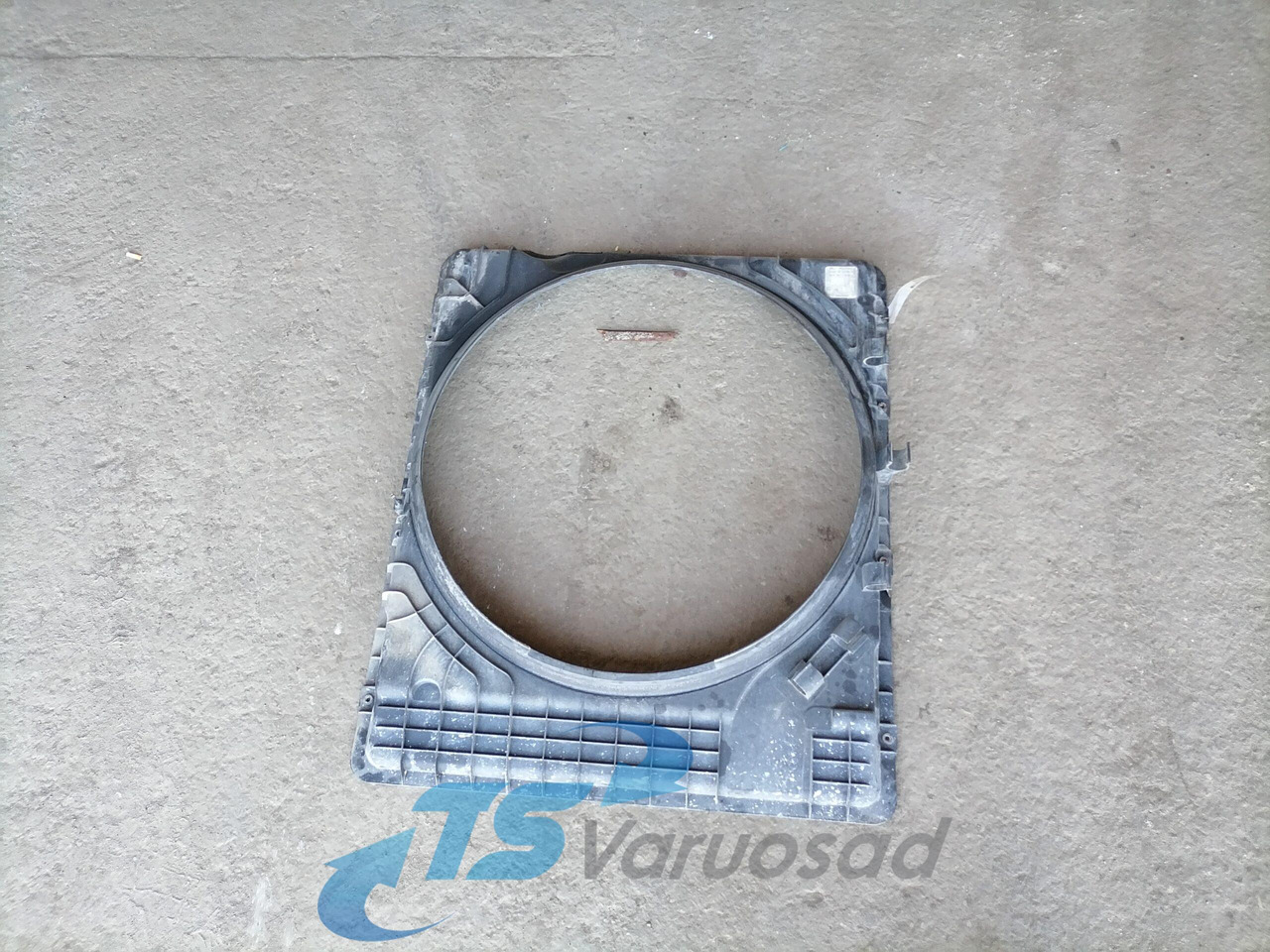 Volvo Fan shroud 22060183 - 라디에이터 트럭 용 : 사진 1 Volvo Fan shroud 22060183 - 라디에이터 트럭 용 : 사진 1