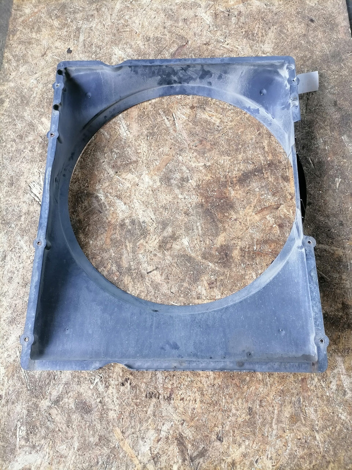 Volvo Fan shroud 3183757 - 라디에이터 트럭 용 : 사진 3 Volvo Fan shroud 3183757 - 라디에이터 트럭 용 : 사진 3