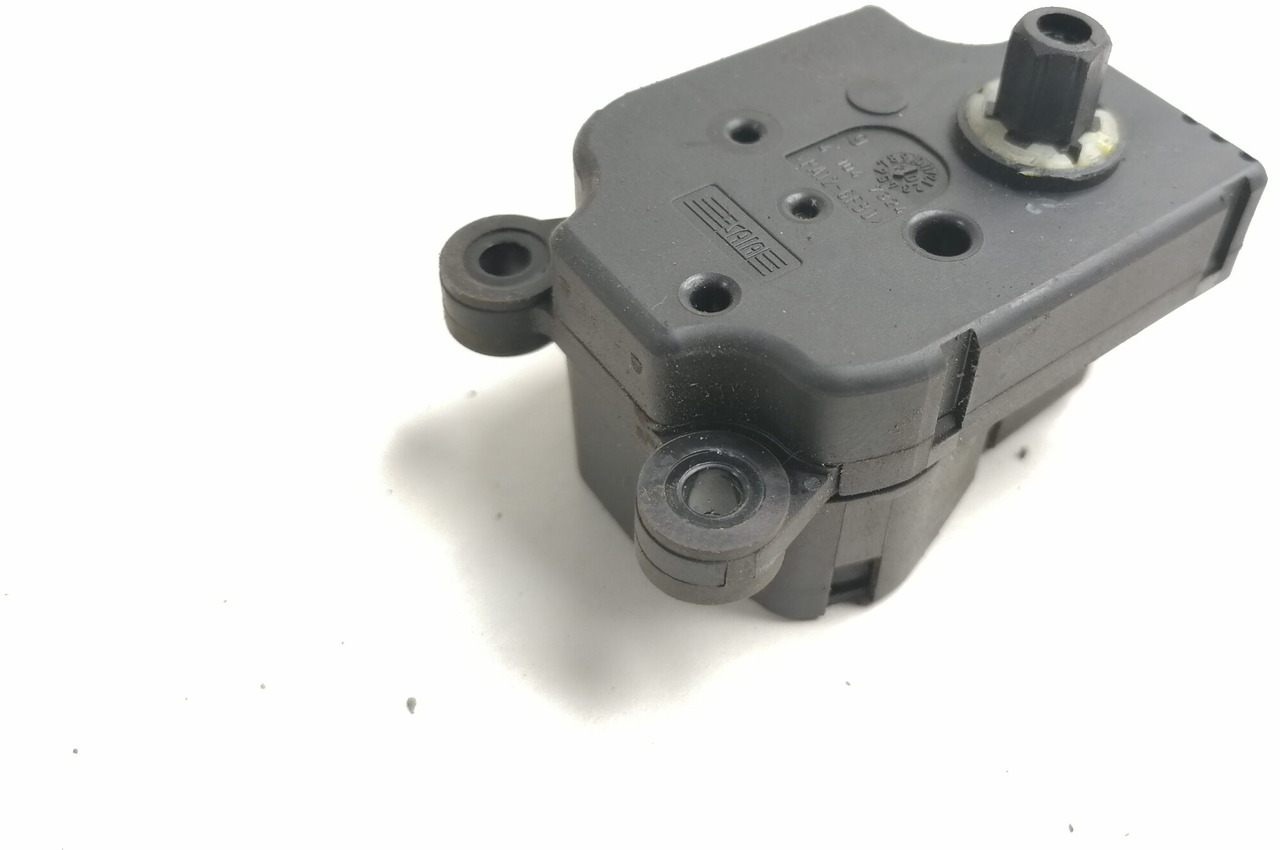 Volvo Interior heating damper position regulator 20443812 - 범용 부품 트럭 용 : 사진 3 Volvo Interior heating damper position regulator 20443812 - 범용 부품 트럭 용 : 사진 3