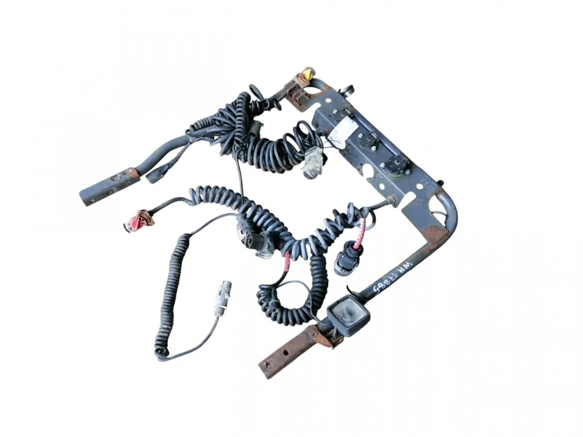 Volvo Kabiini tagune haagise pistikute kinnitusraam 1629142 - 프레임/ 시 트럭 용 : 사진 1 Volvo Kabiini tagune haagise pistikute kinnitusraam 1629142 - 프레임/ 시 트럭 용 : 사진 1