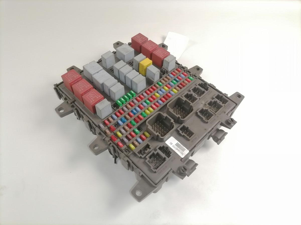 Volvo Kaitsmepaneel 7421045777 - 퓨즈 트럭 용 : 사진 2 Volvo Kaitsmepaneel 7421045777 - 퓨즈 트럭 용 : 사진 2