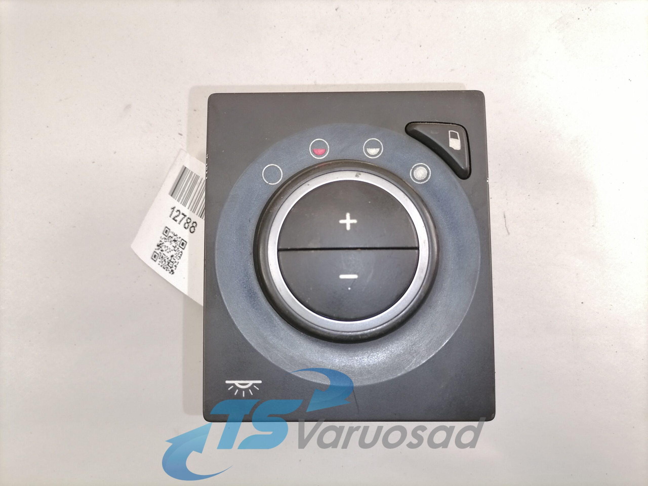 Volvo Lüliti, salongi valgustus 22049578 - 운전실 트럭 용 : 사진 3 Volvo Lüliti, salongi valgustus 22049578 - 운전실 트럭 용 : 사진 3
