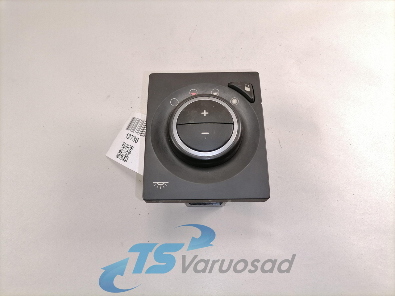 Volvo Lüliti, salongi valgustus 22049578 - 운전실 트럭 용 : 사진 1 Volvo Lüliti, salongi valgustus 22049578 - 운전실 트럭 용 : 사진 1