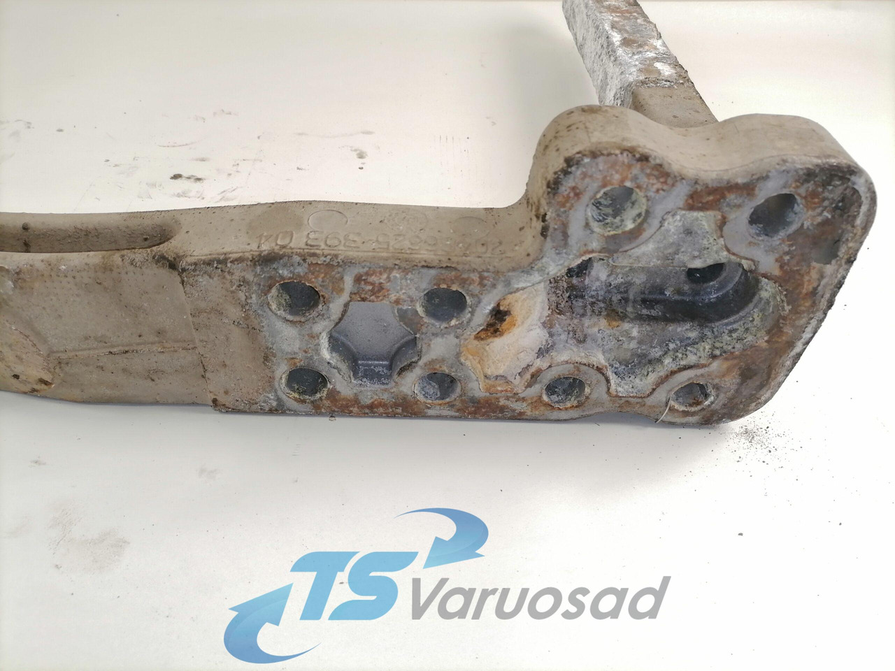 Volvo Muffler carrier 20486625 - 머플러 트럭 용 : 사진 3 Volvo Muffler carrier 20486625 - 머플러 트럭 용 : 사진 3