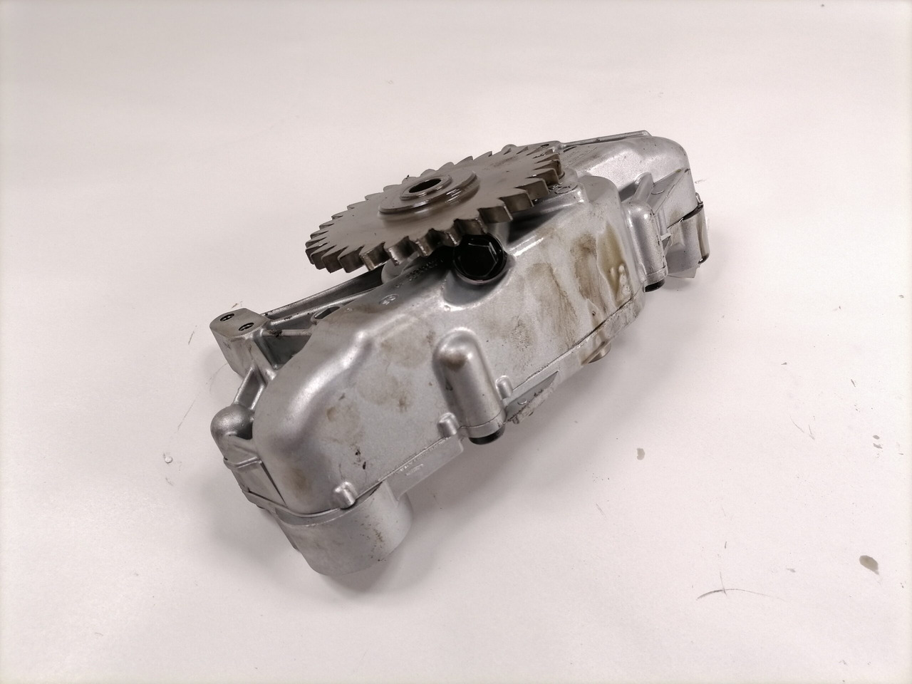 Volvo Oil pump 20498516 - 오일 펌프 트럭 용 : 사진 4 Volvo Oil pump 20498516 - 오일 펌프 트럭 용 : 사진 4