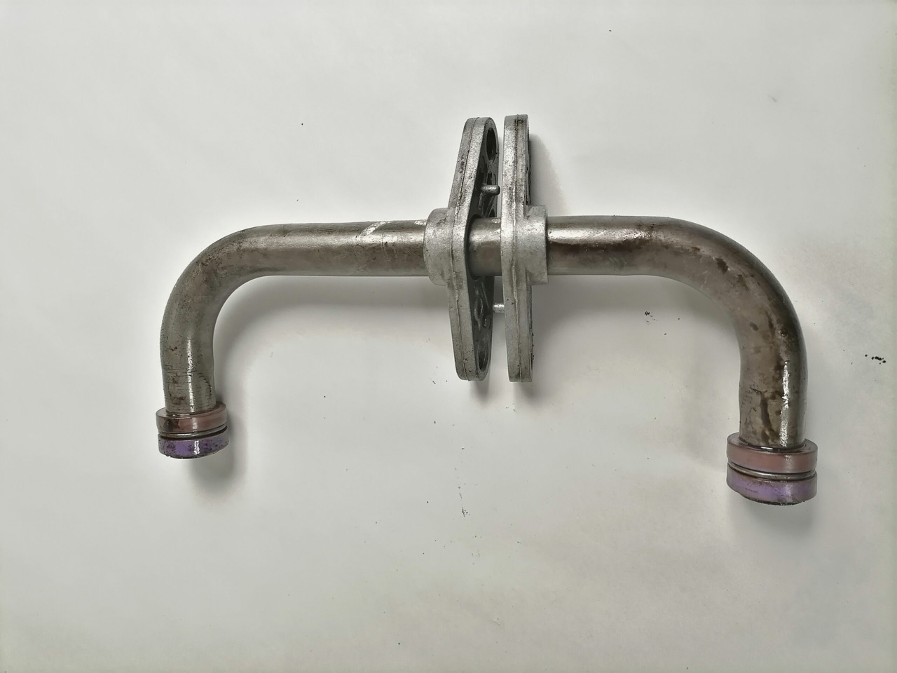 Volvo Oil pump pipe 20498189 - 오일 펌프 트럭 용 : 사진 2 Volvo Oil pump pipe 20498189 - 오일 펌프 트럭 용 : 사진 2