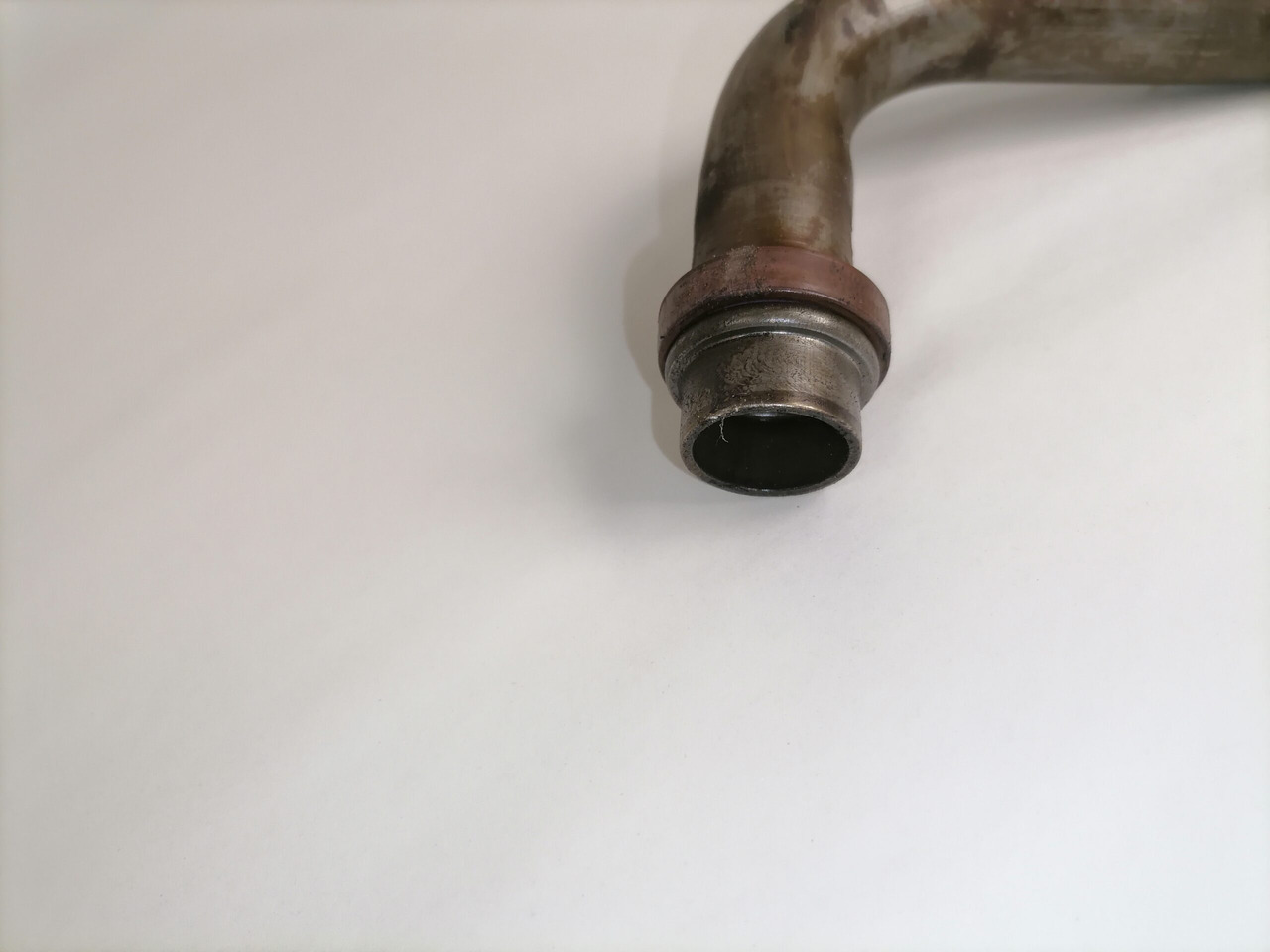 Volvo Oil pump pipe 21599113 - 오일 펌프 트럭 용 : 사진 3 Volvo Oil pump pipe 21599113 - 오일 펌프 트럭 용 : 사진 3