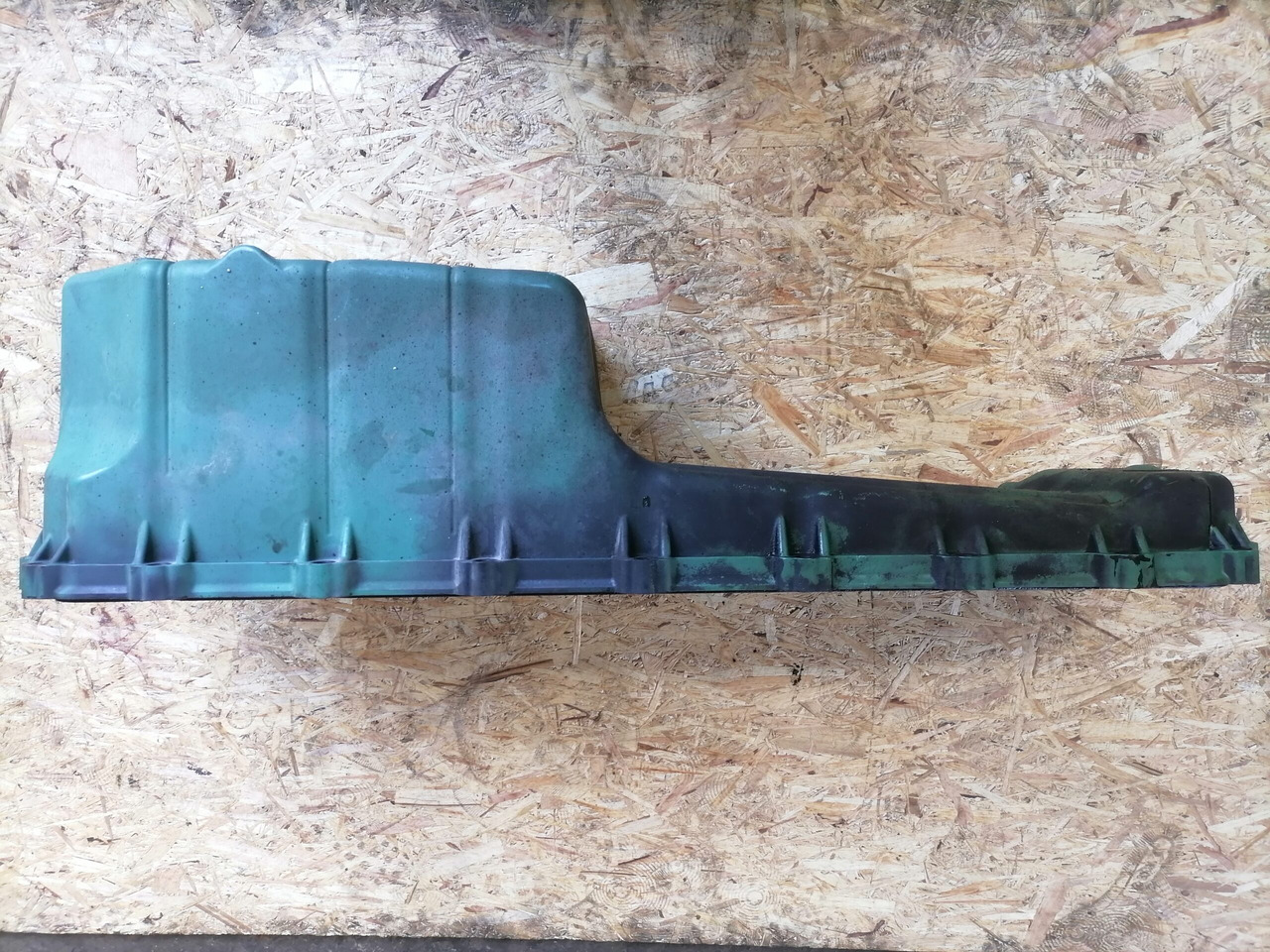 Volvo Oil sump 20493972 - 오일 팬 트럭 용 : 사진 4 Volvo Oil sump 20493972 - 오일 팬 트럭 용 : 사진 4