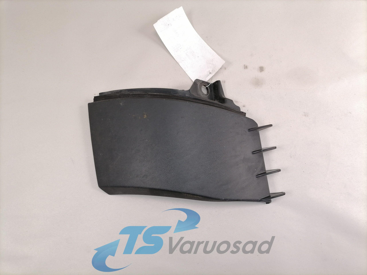 Volvo Plastikdetail 82835601 - 공기역학/ 스포일러 트럭 용 : 사진 1 Volvo Plastikdetail 82835601 - 공기역학/ 스포일러 트럭 용 : 사진 1