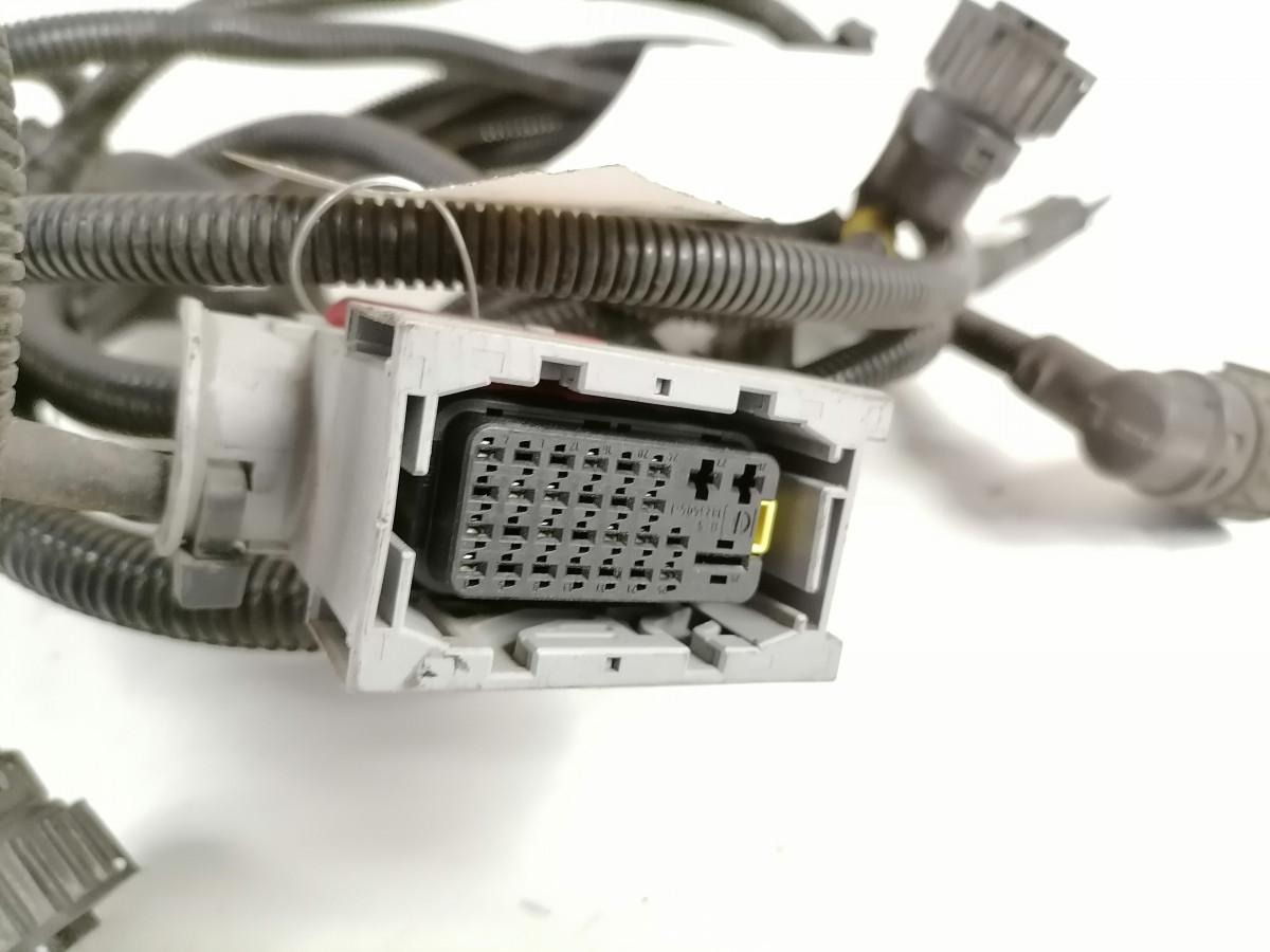Volvo Raami juhtmestik 22203714 - 범용 부품 트럭 용 : 사진 5 Volvo Raami juhtmestik 22203714 - 범용 부품 트럭 용 : 사진 5