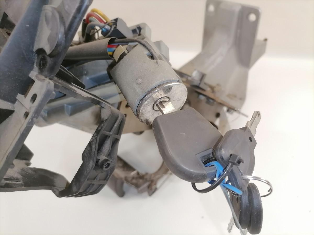 Volvo Roolisammas 20812322 - 스티어링 칼럼 트럭 용 : 사진 5 Volvo Roolisammas 20812322 - 스티어링 칼럼 트럭 용 : 사진 5