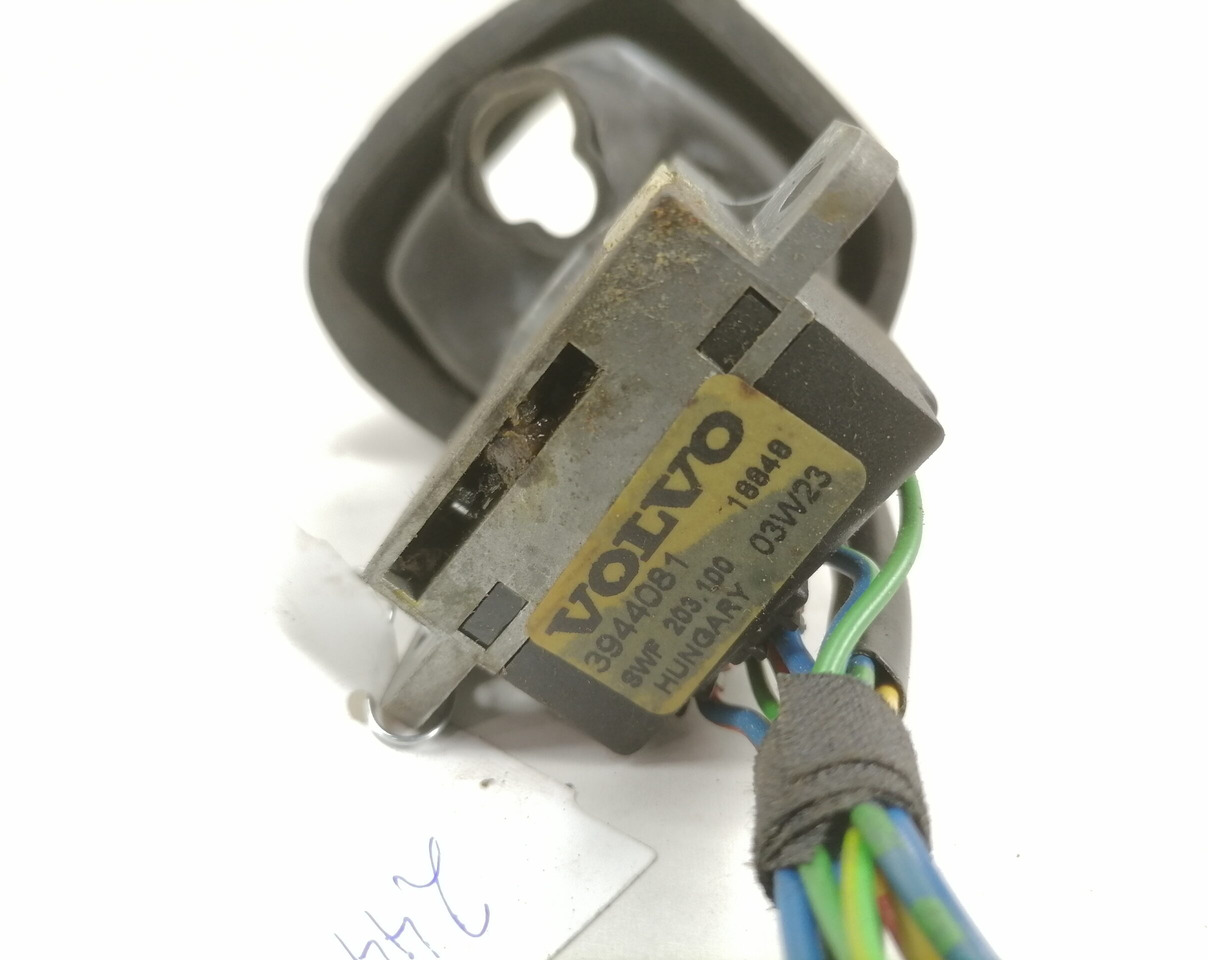 Volvo Switch, wipers 3944081 - 전기 설비 트럭 용 : 사진 3 Volvo Switch, wipers 3944081 - 전기 설비 트럭 용 : 사진 3