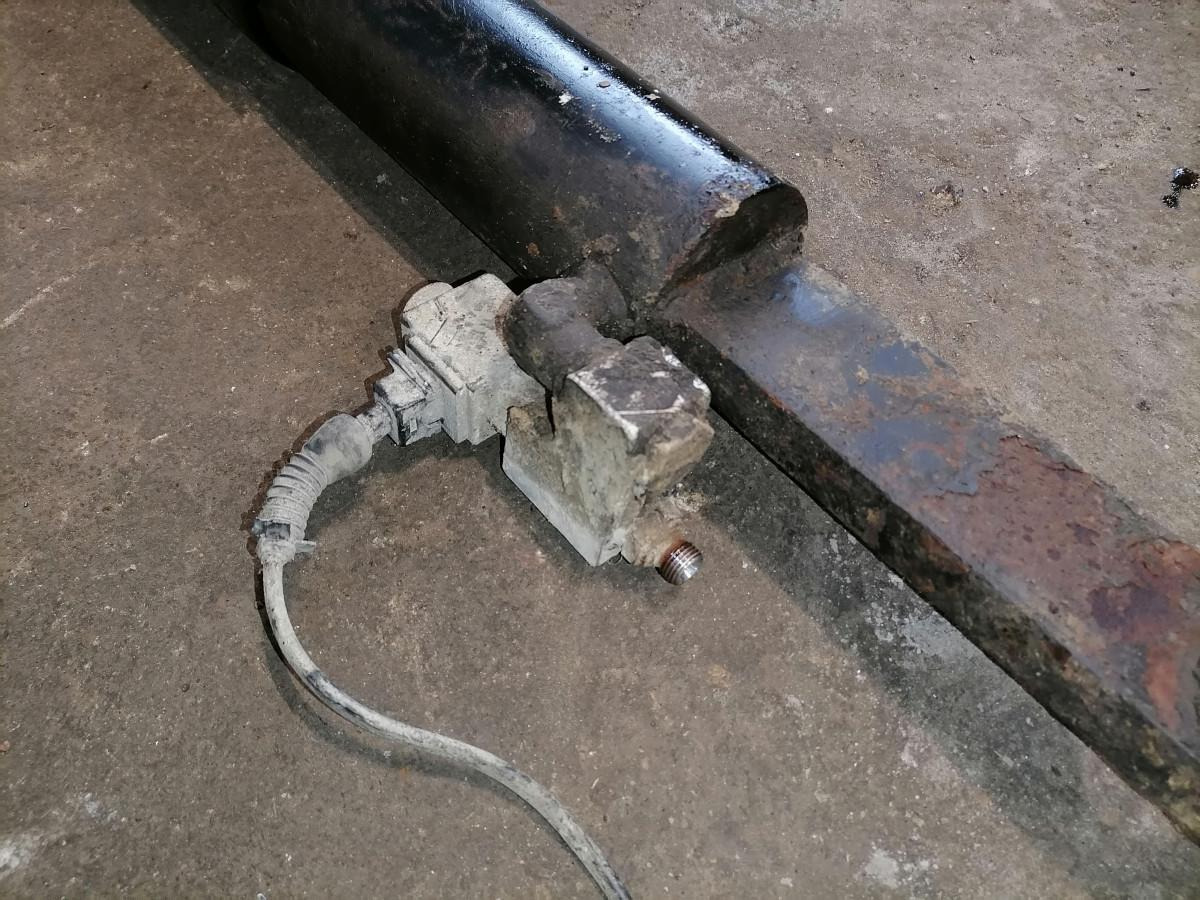 Volvo Tõstesilinder, ZEPRO zepro - 범용 부품 트럭 용 : 사진 3 Volvo Tõstesilinder, ZEPRO zepro - 범용 부품 트럭 용 : 사진 3