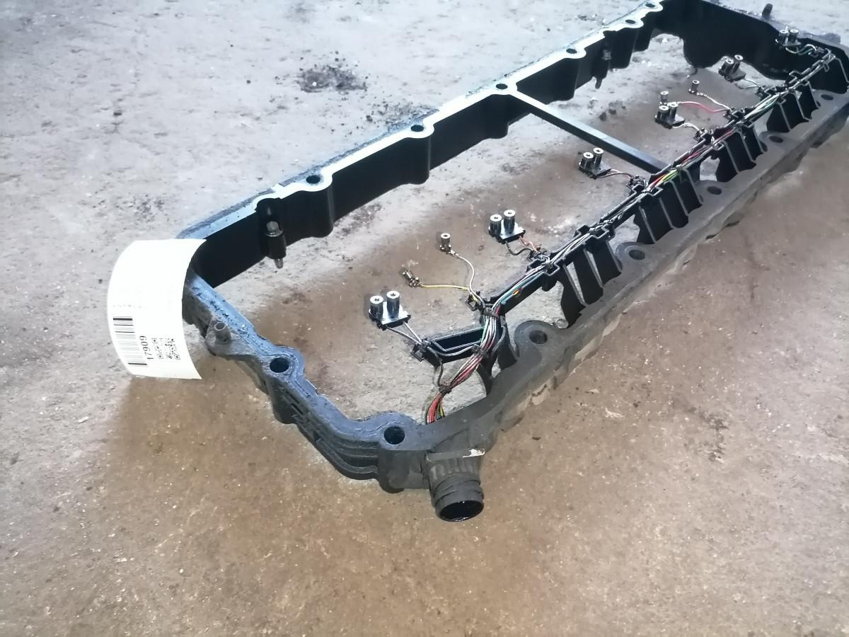Volvo Vahekaas 21717750 - 실린더 헤드 트럭 용 : 사진 4 Volvo Vahekaas 21717750 - 실린더 헤드 트럭 용 : 사진 4